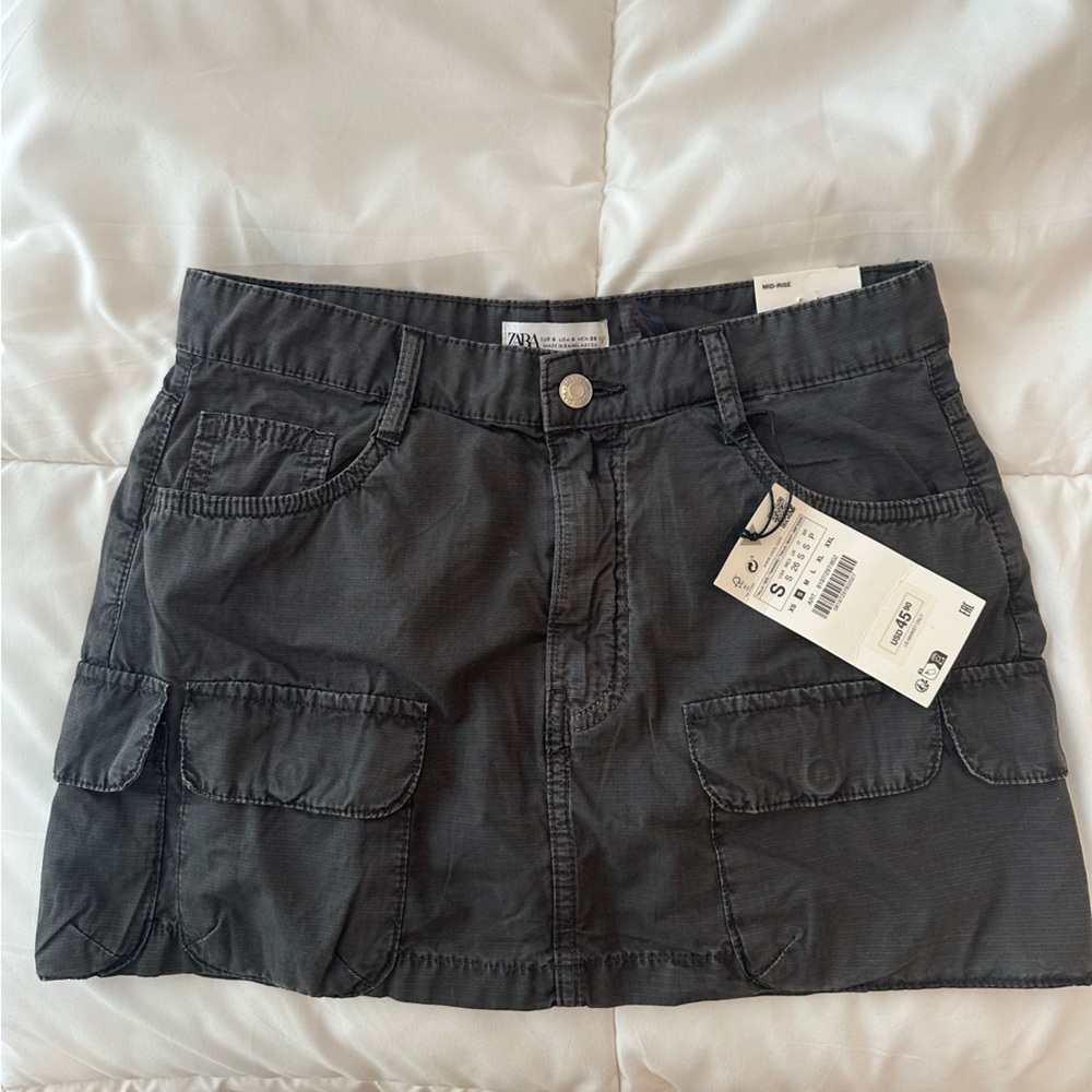 Zara cargo mini skirt